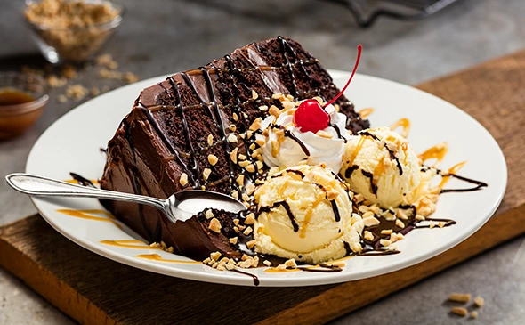 Cheddars menu HOT FUDGE CAKE SUNDAE